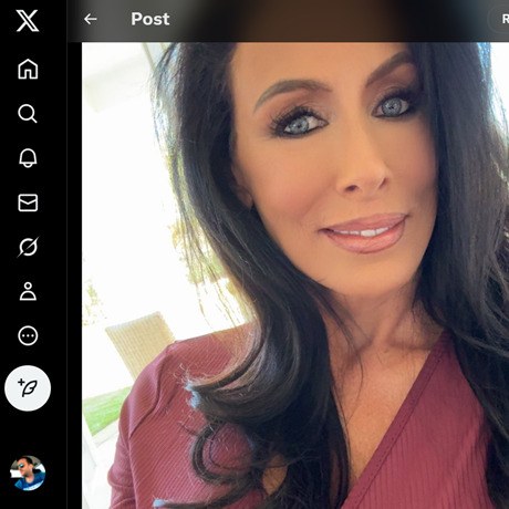 Reagan Foxx – Official Twitter Account with Daily MILF Content